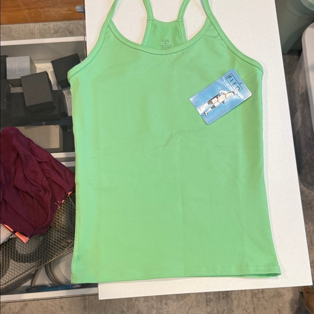 Fleo Women's Vibrant Green full switch up tank. NWT.